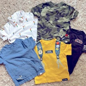 Gap FIVE piece t-shirt bundle (boys, size 4)